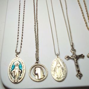 vintage Mary Pray for us cross Catholic 18 pc necklace lot